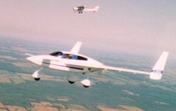 File:CGDOU in-flight.jpg