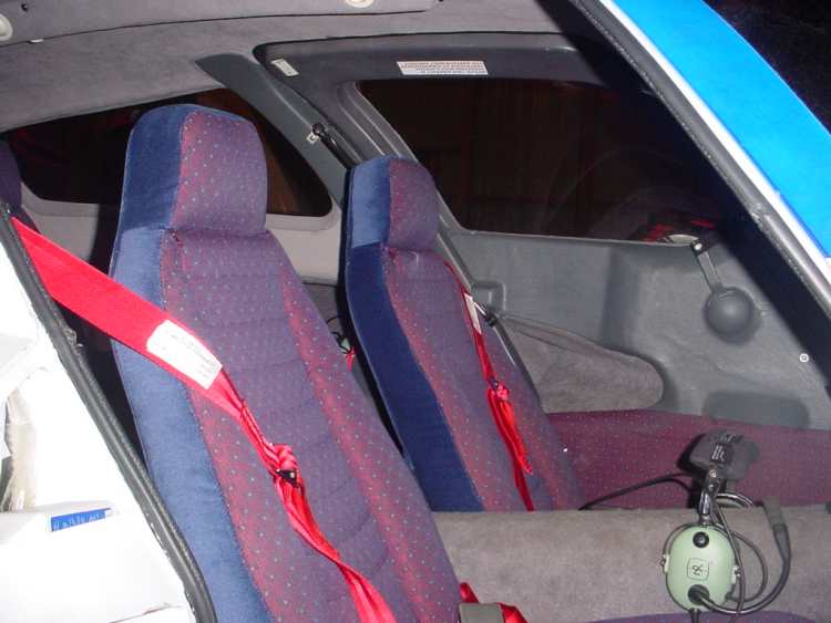 C gdou seats interior 01.jpg