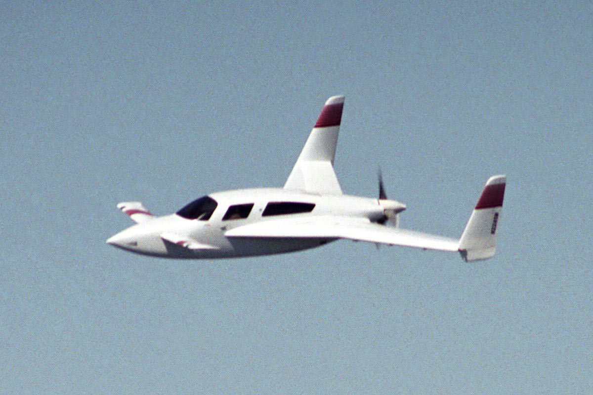 N224SM 12.jpg