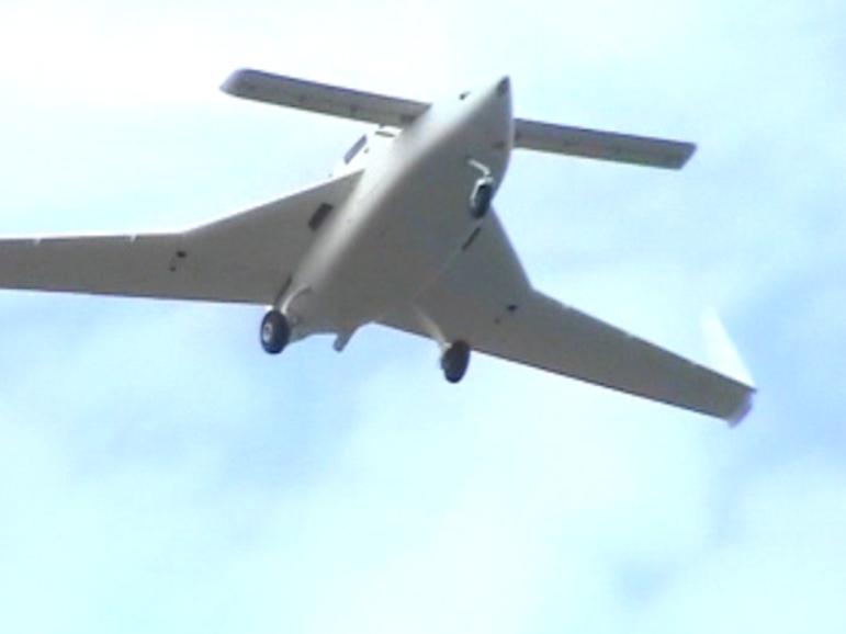 File:First Flight Low Pass4.jpg