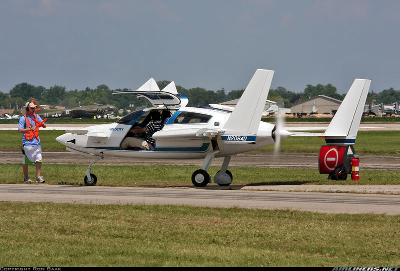 File:N2084D.jpg