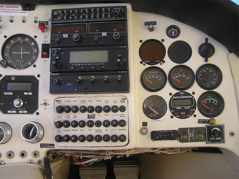 File:N62BZ 26.jpg