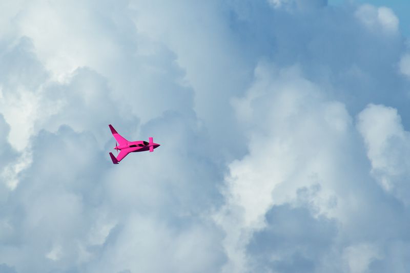 File:N222RW9.jpg