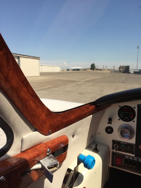 File:N333rr-int1.jpeg