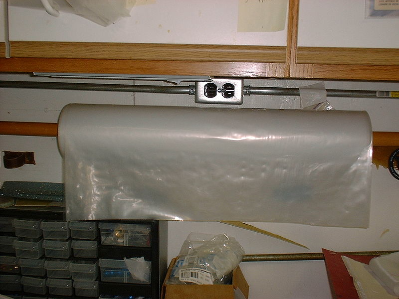 File:Plastic.jpg