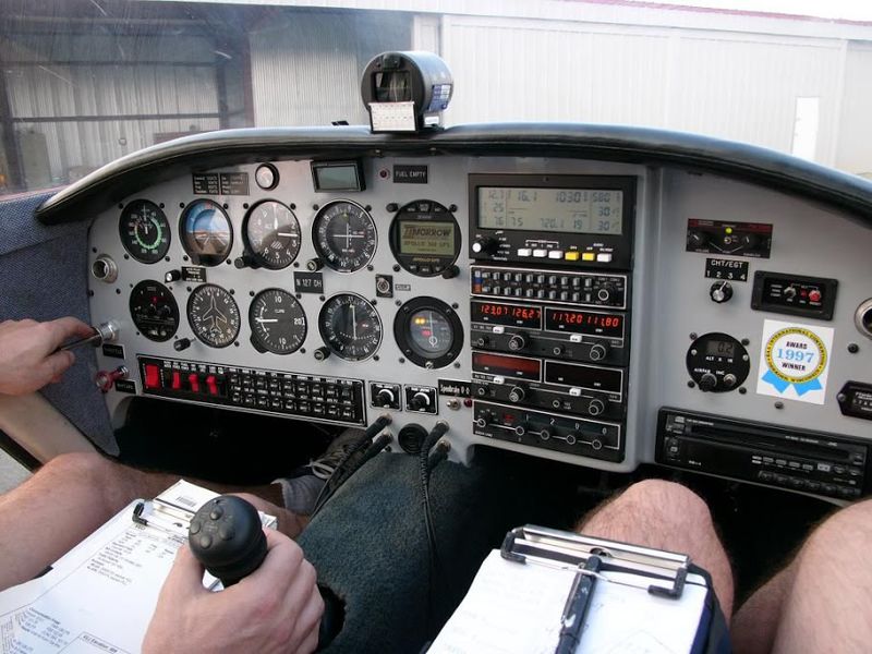 File:N127DH cockpit.jpg