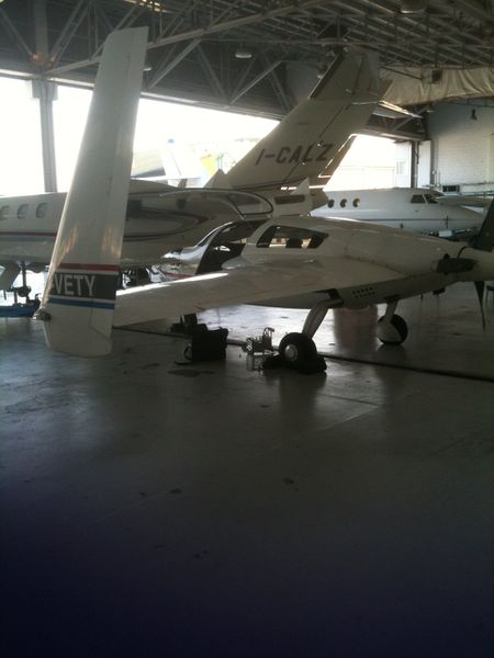 File:I-VETY1.JPG