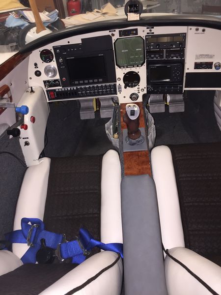 File:N333rr-int3.jpg