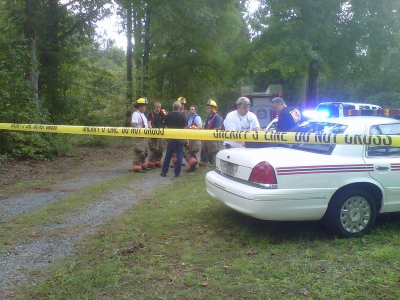 File:N360TV rescue-workers-near-crash-site.jpg