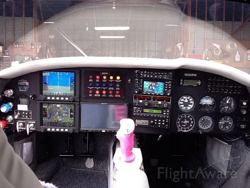 File:N222RW4.jpg