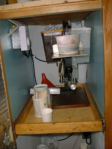 File:Hotbox.jpg