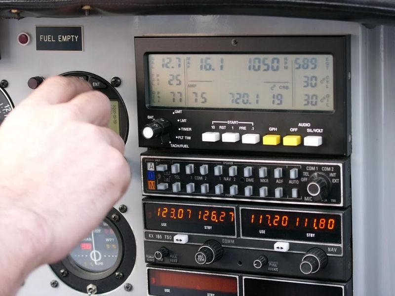 File:N127DH radios.jpg